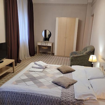Home Hotel Apartments On Khreshchatyk Area Kiev Exteriör bild