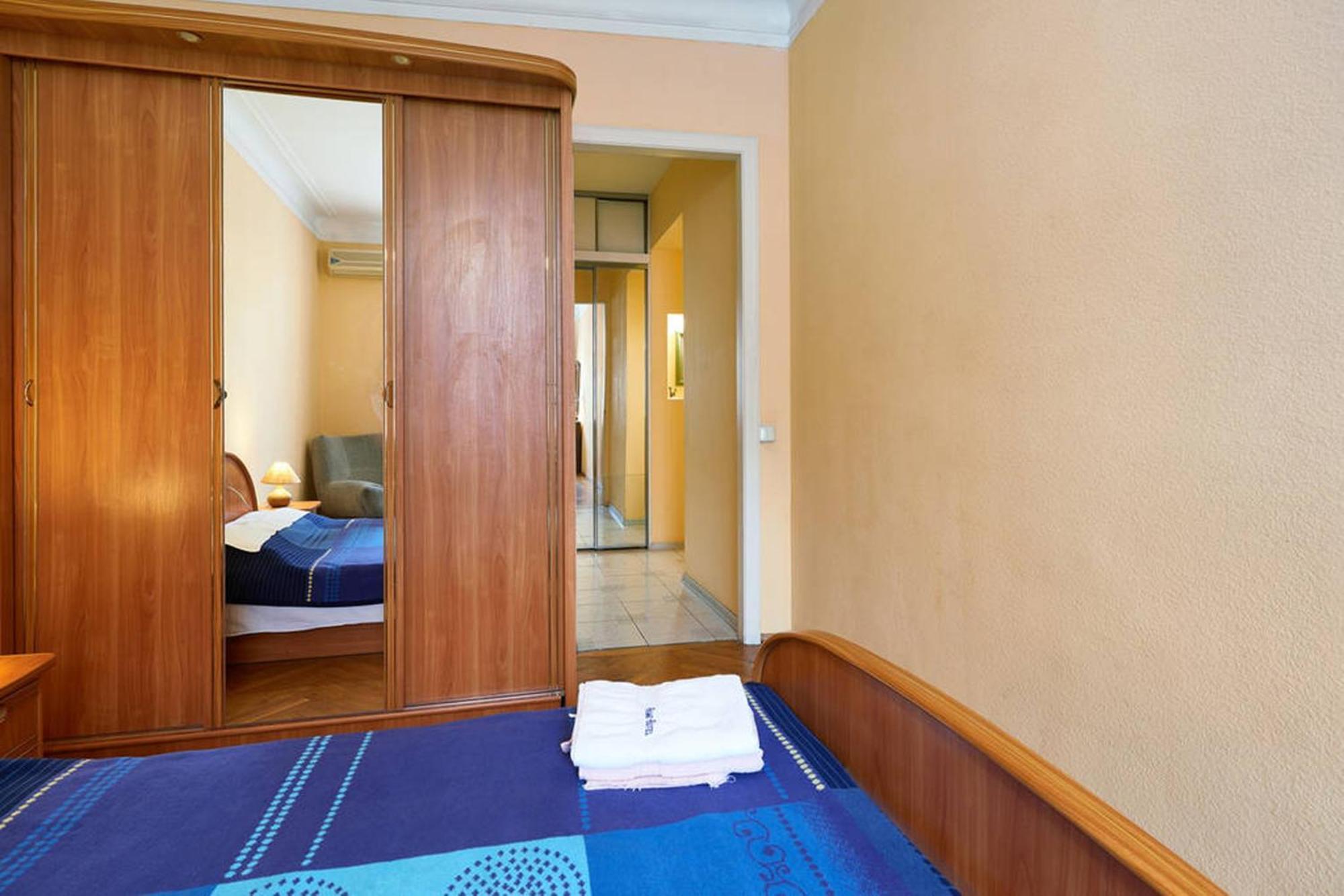 Home Hotel Apartments On Khreshchatyk Area Kiev Exteriör bild