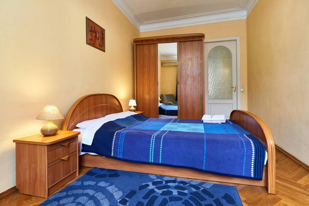 Home Hotel Apartments On Khreshchatyk Area Kiev Exteriör bild