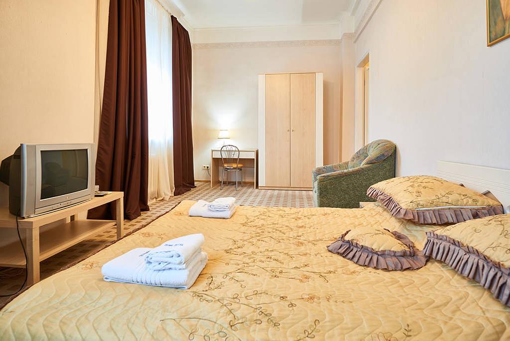 Home Hotel Apartments On Khreshchatyk Area Kiev Exteriör bild